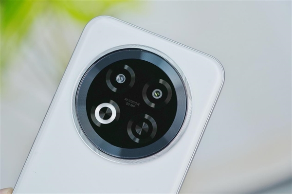 賭馬：行業首款南德三防認証手機！魅族Note 16 Pro流雲白圖賞